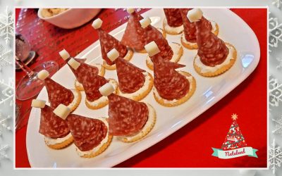 cappellini di babbo natale con il salame